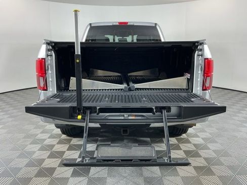 Used 2018 Ford F150 Lariat w/ Equipment Group 502A Luxury AWD/4WD image 8