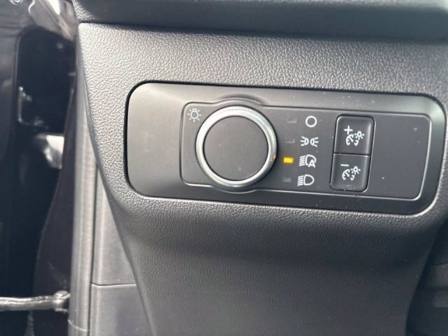 Used 2022 Ford Escape SE FWD image 17