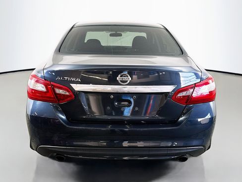 Used 2018 Nissan Altima 2.5 S w/ S Convenience Package image 6