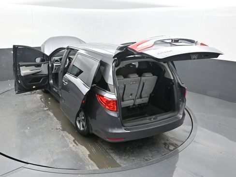 Used 2018 Honda Odyssey EX-L image 41