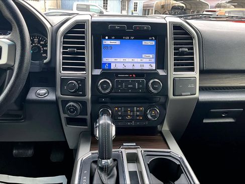 Used 2016 Ford F150 Lariat image 6