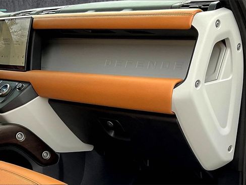 Certified 2023 Land Rover Defender 130 SE image 27