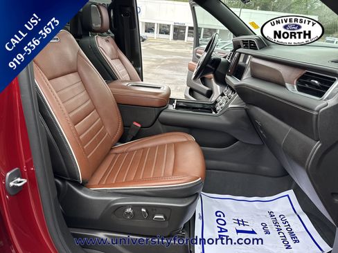 Used 2023 GMC Yukon Denali Ultimate image 36