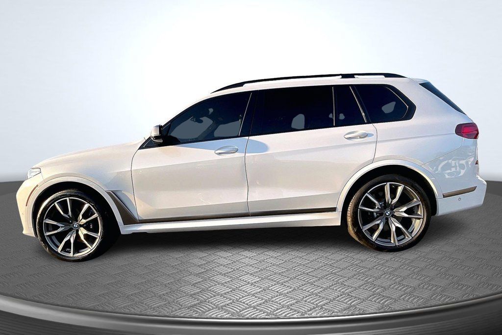 Used 2021 BMW X7 M50i AWD/4WD image 8