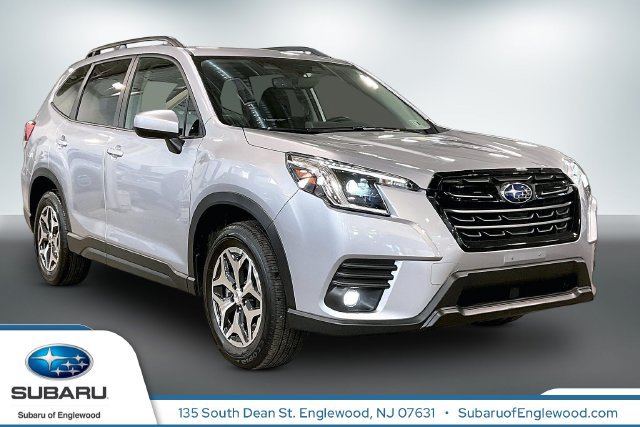 Used 2024 Subaru Forester Premium AWD/4WD image 1