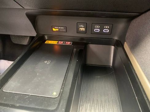 Certified 2025 Toyota Camry LE image 31