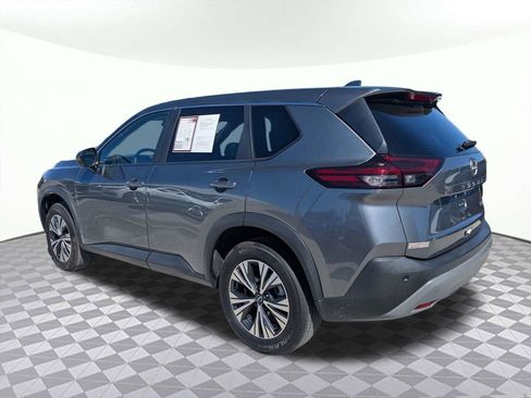 Used 2023 Nissan Rogue SV image 5