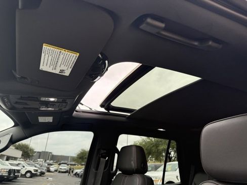 Used 2022 Chevrolet Tahoe RST w/ Sport Performance Package image 13