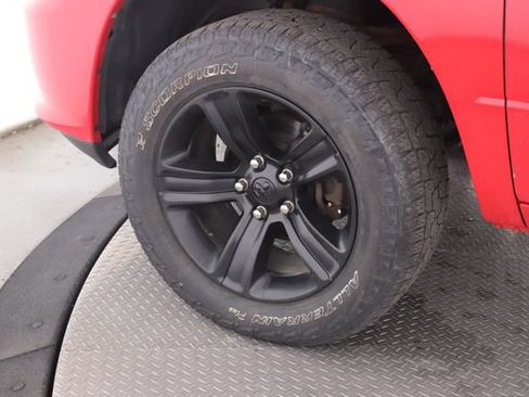 Used 2019 RAM 1500 Express w/ Wheel & Sound Group AWD/4WD image 13