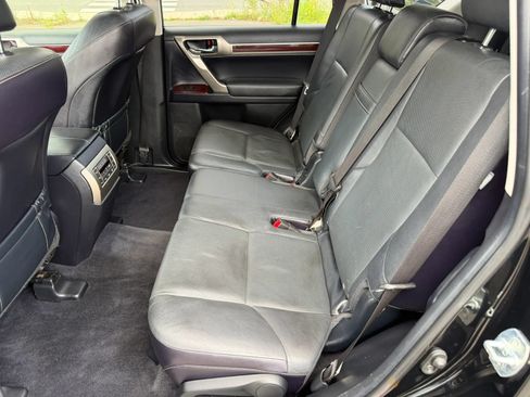 Used 2018 Lexus GX 460 Premium w/ Premium Package AWD/4WD image 5