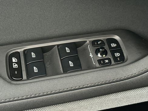 Used 2022 Polestar Polestar 2 Long Range Dual Motor w/ Plus Package image 15