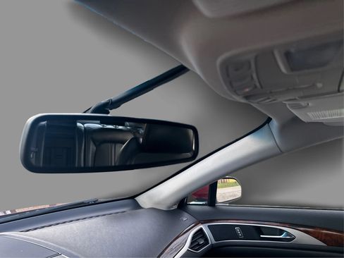 Used 2013 Lincoln MKZ FWD image 19