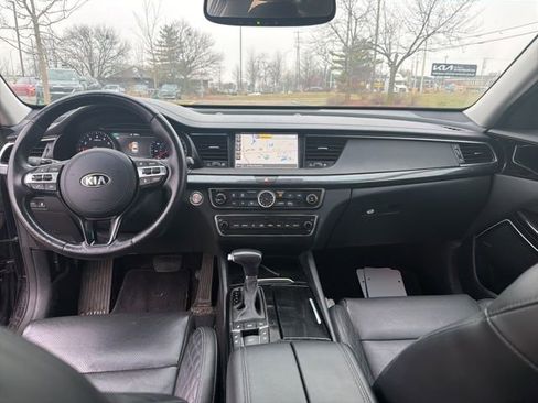 Used 2019 Kia Cadenza Limited image 17