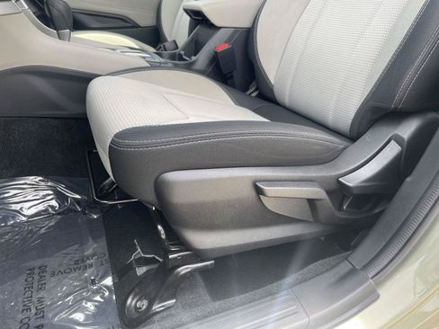 Used 2019 Subaru Forester w/ Popular Package #1 AWD/4WD image 4