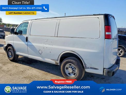 Used 2020 Chevrolet Express 2500 RWD image 3