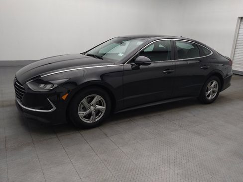 Used 2023 Hyundai Sonata SE FWD image 2