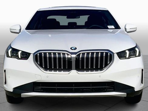 New 2026 BMW 530i image 3