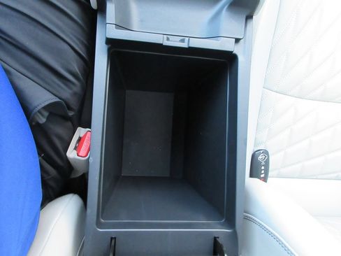 Used 2026 Nissan Sentra SL w/ Floor Mat Package FWD image 28