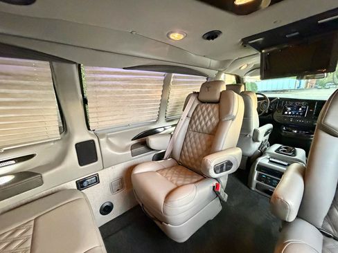 Used 2024 Chevrolet Express 2500 RWD image 63