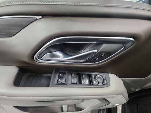 Used 2023 GMC Yukon SLT w/ SLT Luxury Package RWD image 23
