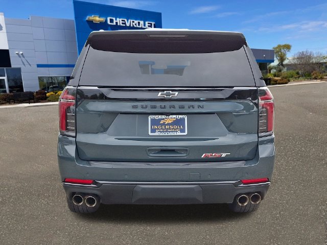 Used 2026 Chevrolet Suburban RST AWD/4WD image 24