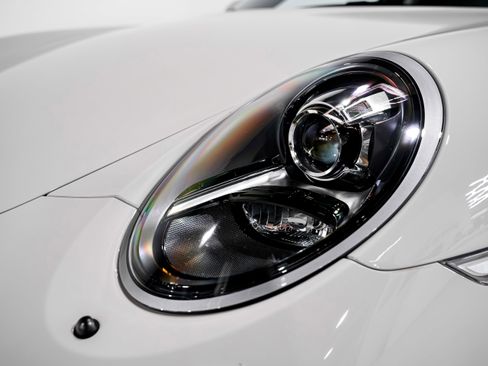 Used 2018 Porsche 911 Carrera GTS image 36