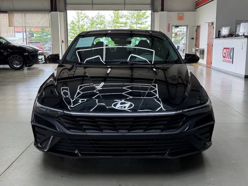 Used 2024 Hyundai Elantra SEL FWD image 6