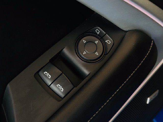 Used 2017 Chevrolet Camaro SS RWD image 36