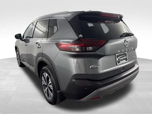 Used 2021 Nissan Rogue SV w/ Premium Package FWD image 7