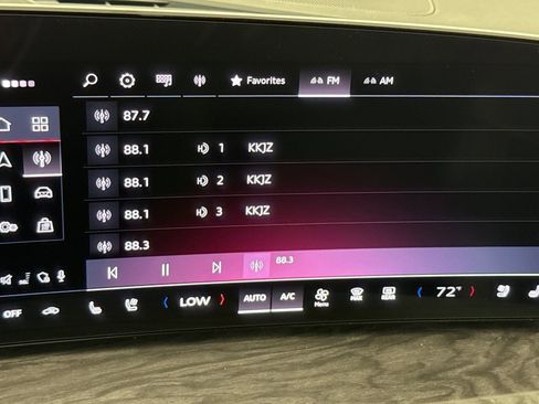 New 2025 Audi Q5 Prestige image 17