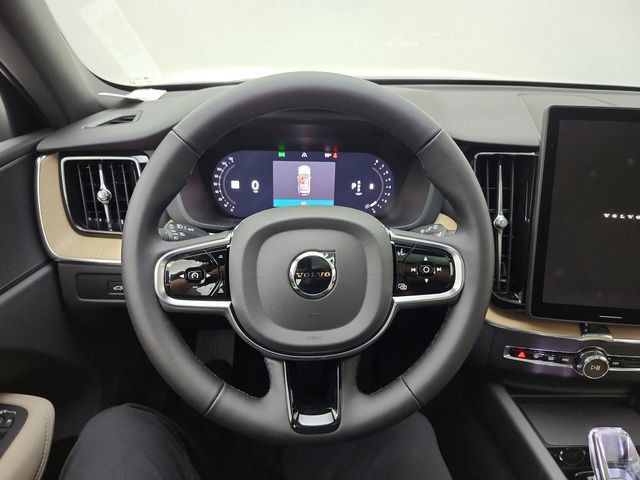 New 2026 Volvo XC60 B5 Plus w/ Protection Package Premier AWD/4WD image 33
