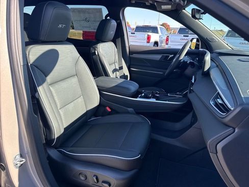 New 2026 Buick Enclave Sport Touring w/ Power Package image 12