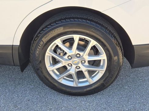 Certified 2024 Chevrolet Equinox LT image 8