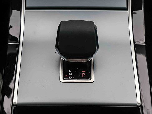 Used 2024 Land Rover Range Rover Evoque S AWD/4WD image 14