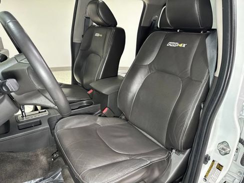 Used 2017 Nissan Frontier PRO-4X w/ Pro-4x Luxury Package AWD/4WD image 15