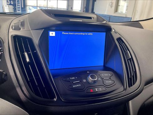 Used 2016 Ford Escape SE w/ SE Chrome Package image 19