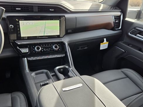 New 2026 GMC Sierra 2500 Denali image 34