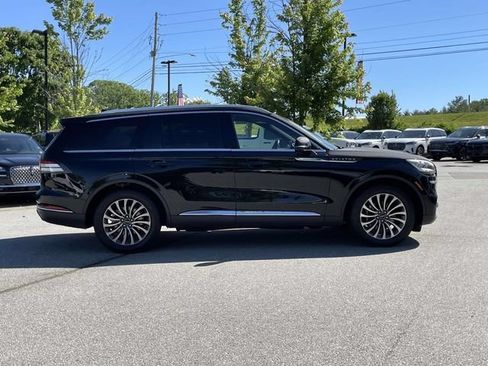 Used 2022 Lincoln Aviator Reserve RWD image 6