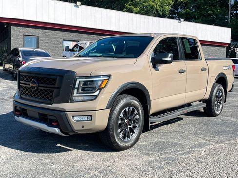 Used 2021 Nissan Titan PRO-4X w/ Pro-4x Convenience Package AWD/4WD image 1