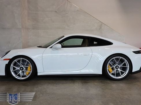 Used 2024 Porsche 911 GT3 RWD image 2