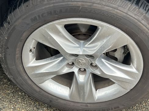 Used 2014 Toyota Highlander Limited image 12