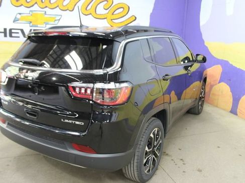 Used 2023 Jeep Compass Limited AWD/4WD image 8