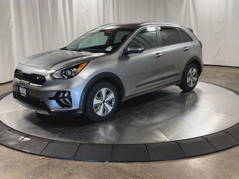 Certified 2022 Kia Niro LX image 6