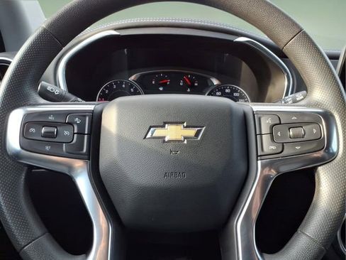 Used 2024 Chevrolet Blazer LT w/ Convenience Package FWD image 31