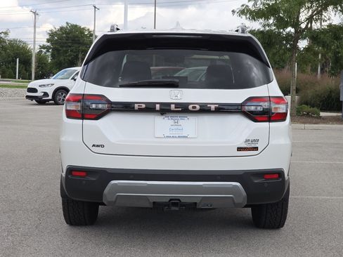 Certified 2026 Honda Pilot TrailSport image 15