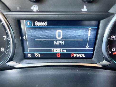 Used 2024 Chevrolet Equinox LT AWD/4WD image 12