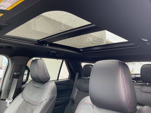 Used 2023 Ford Explorer ST w/ Equipment Group 401A image 13