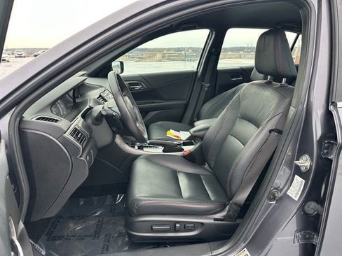 Certified 2017 Honda Accord Sport Special Edition image 13
