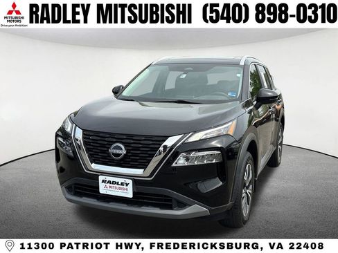 Used 2023 Nissan Rogue SV w/ SV Premium Package image 1