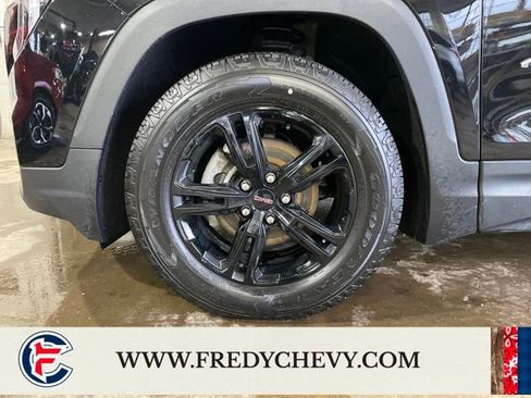 Used 2022 GMC Terrain AT4 w/ Tech Package image 12